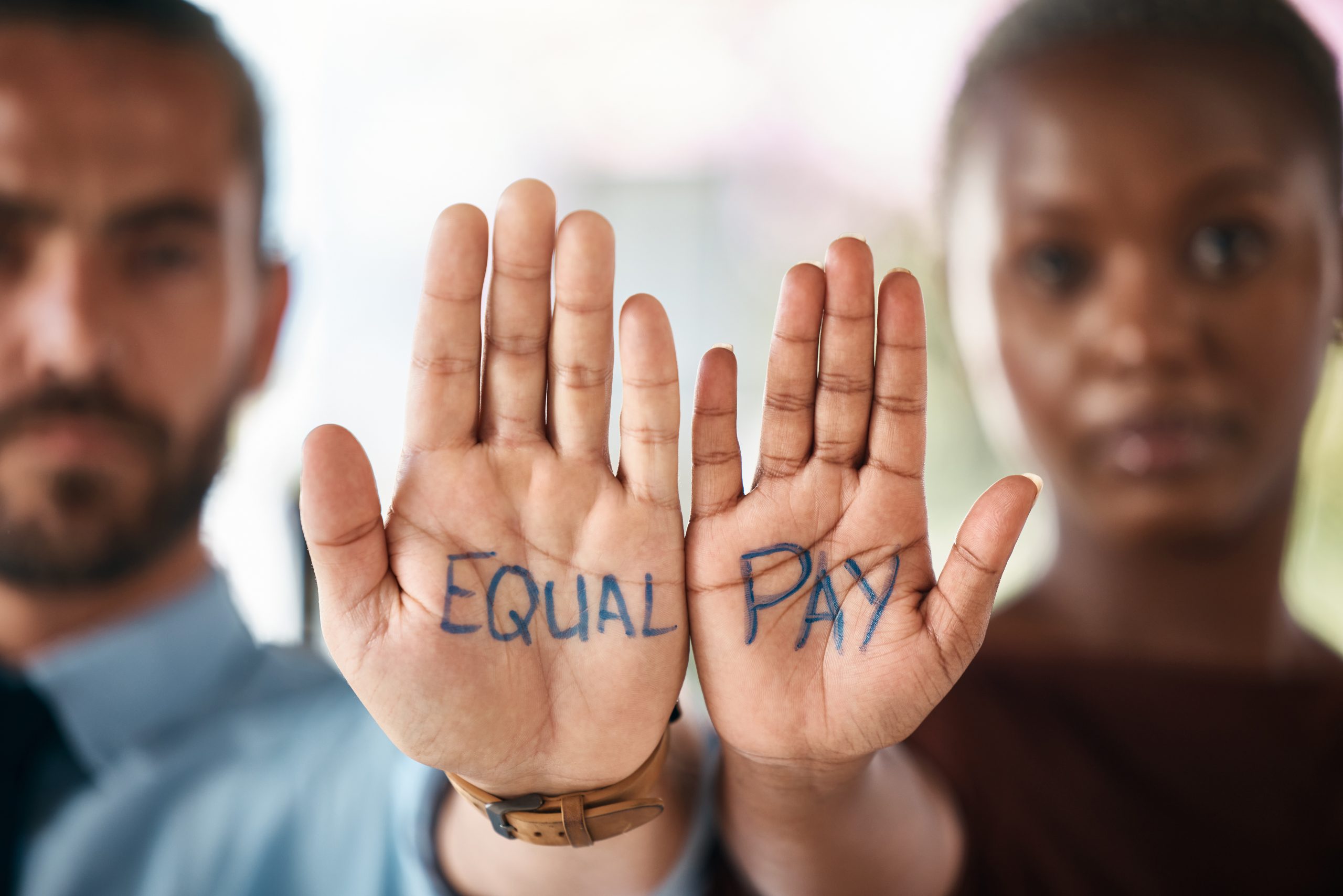You are currently viewing Update Entgelttransparenz: BAG veröffentlicht Entscheidungsgründe in Sachen Equal-Pay